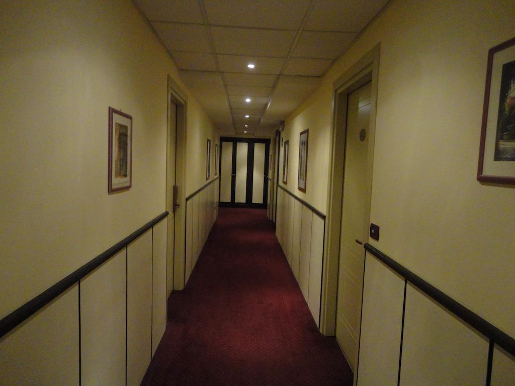 Hotel Vazzana Volpiano Zewnętrze zdjęcie